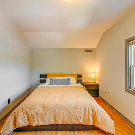 Apartment Convenient ~ 3 Mi To Downtown! *