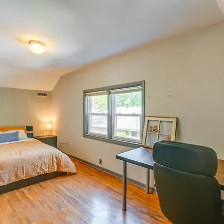 Convenient ~ 3 Mi To Downtown! *