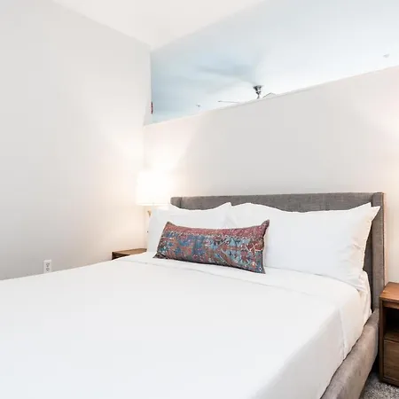 Apartment Cozysuites Musicrow Astonishing Sdo Nashville! 07 Nashville