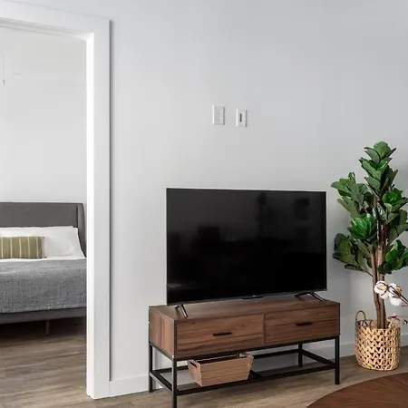 Mint House - The Gulch - Division St 4* Nashville