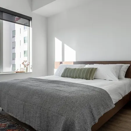 Mint House - The Gulch - Division St 4* Nashville