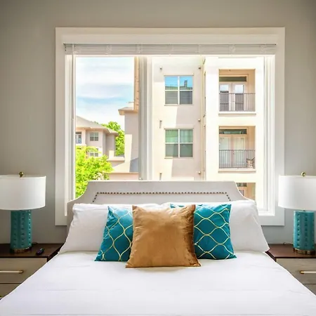 3 Premium Midtown Homes - Sleeps 36 - Mins To Broadway