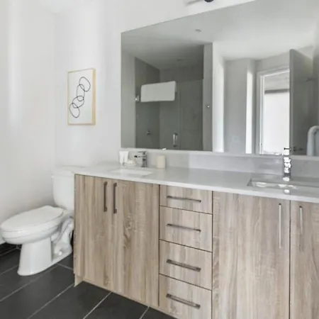 Landing - Modern With Amazing Amenities Apartment