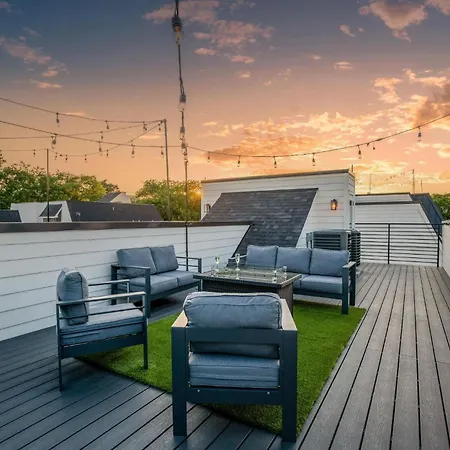 - 1206 Ireland St Unit A Holiday home *