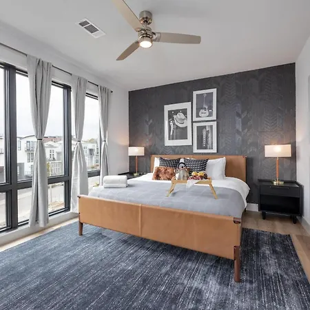 Harmony Hideout - Odyssey - Heart Of Midtown * Nashville