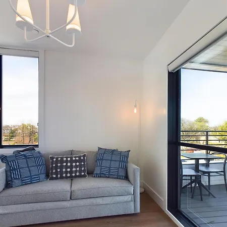 Foxy - 4 View Homes - 12 South Nashville