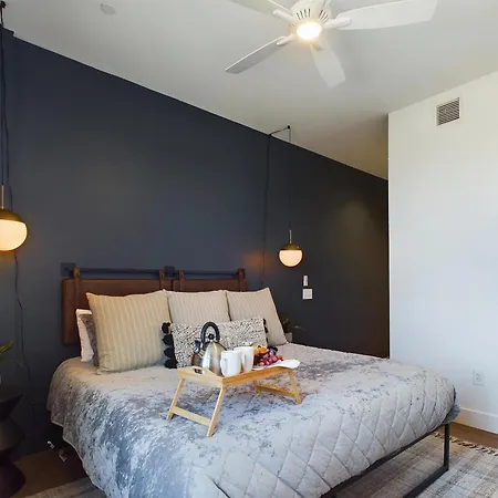 Foxy - 4 View Homes - 12 South *