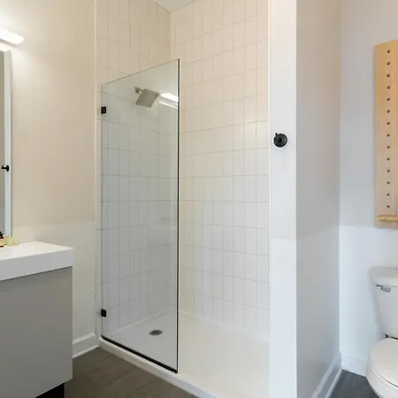 Conway Full B Buyout By Avantstay Sleeps 30