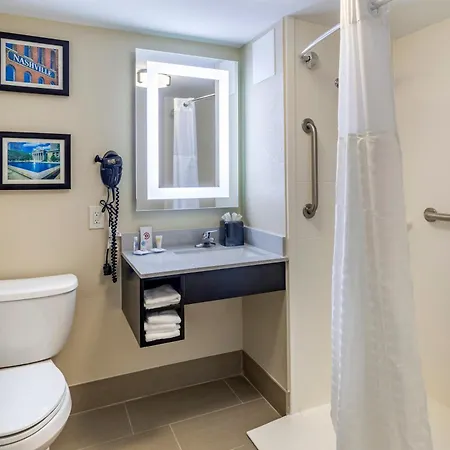 Comfort - Opryland Area 4*