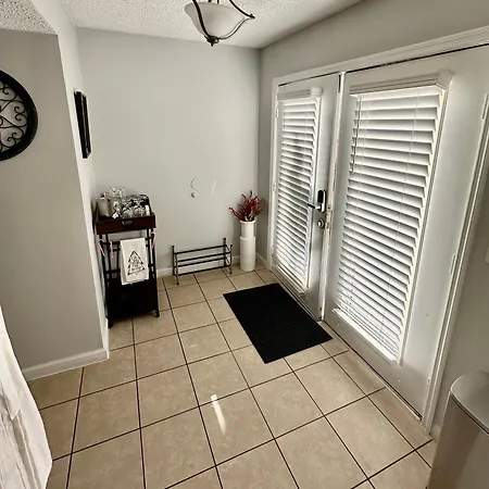 Serene 2-bedroom Unit W/ Free Parking * Nashville