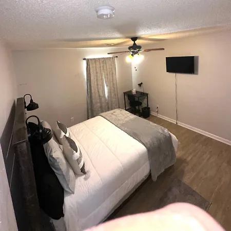 Serene 2-bedroom Unit W/ Free Parking Nashville
