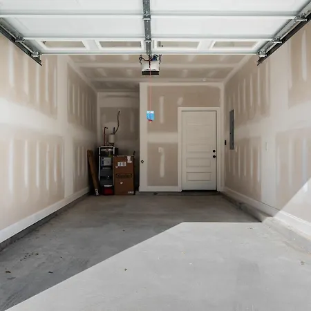 1 King 2 Queens Garage Yard Washer & Dryer Holiday home Nashville