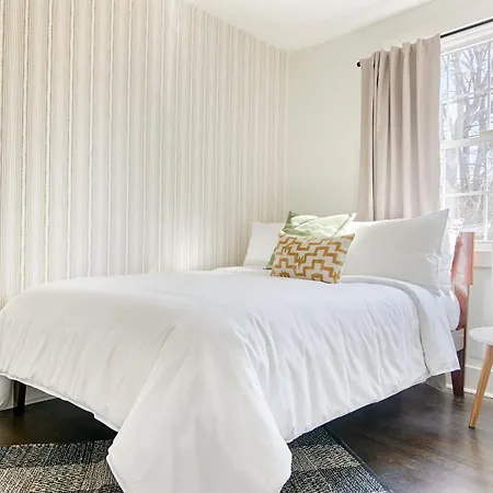 Sonder 16th South 3*