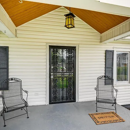 Holiday home Modern Vacation ~ 3 Mi To Downtown! Nashville