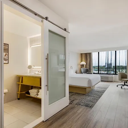 Delta By Marriott Airport 3*