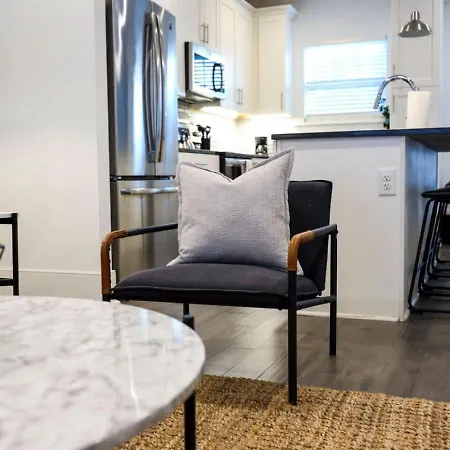 Holiday home Minutes To Broadway Gorgeous Gated Townhome *