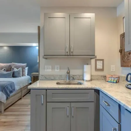 Apartment Urban Hideaway Cozy With Pool Access Nashville