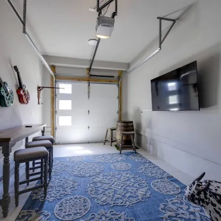 Hey Gorgeous Townhome 4 Bedrooms 4.5 Bathrooms Holiday home Nashville