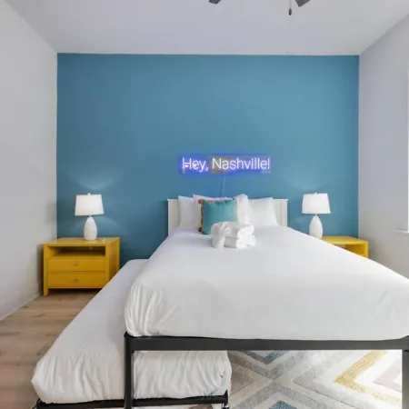 Holiday home Hey Gorgeous Townhome 4 Bedrooms 4.5 Bathrooms