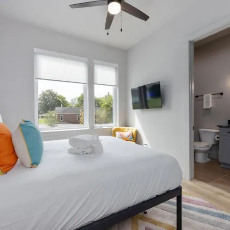 Hey Gorgeous Townhome 4 Bedrooms 4.5 Bathrooms Nashville