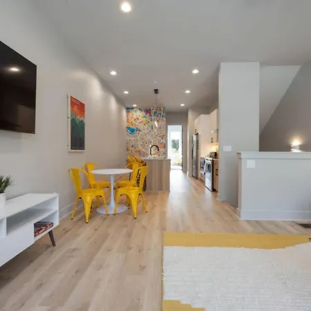 Hey Gorgeous Townhome 4 Bedrooms 4.5 Bathrooms * Nashville