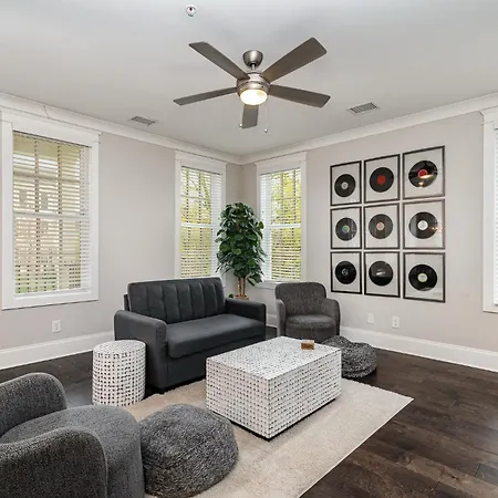 Holiday home Willow-walk To Centennial Park-5 Mins To Broadway Nashville