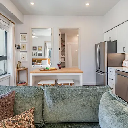 Treble Maker -rooftop Lounge - Pool - In Music Row Holiday home Nashville