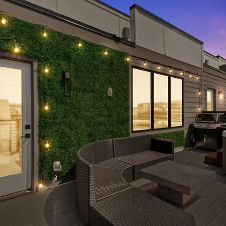 5-Star Gulch House W Hot Tub - 1 Mile To Broadway! *