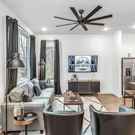 Johnny And June House - Walk To Bars Quick Uber To Downtown Holiday home *