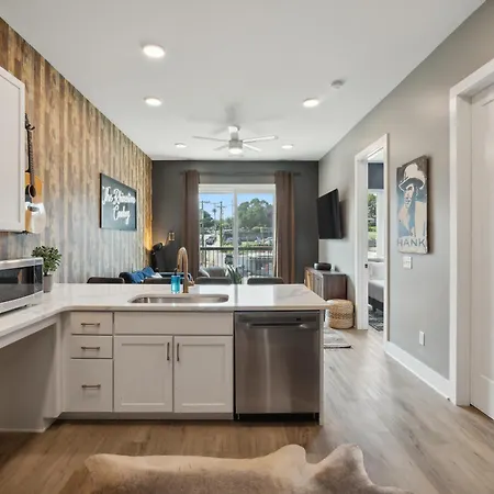 Rhinestone Cowboy 5 Min To Downtown Apartment Nashville