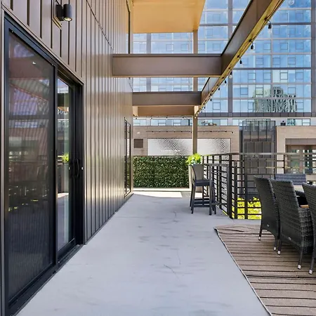 Rhythm & Rooftop Penthouse | Skyline Views | Pool Nashville