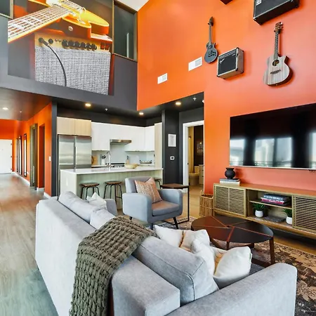 Holiday home Rhythm & Rooftop Penthouse | Skyline Views | Pool Nashville