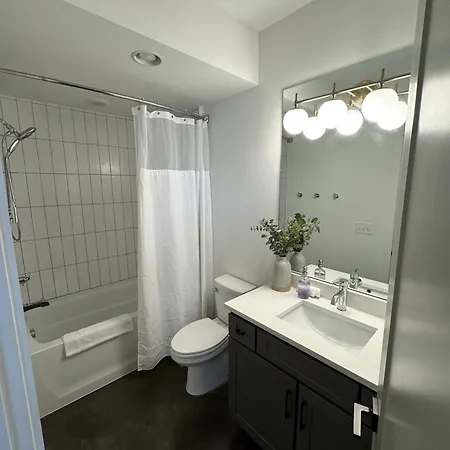 Archer House | Hot Tub Rooftop | Downtown Luxury! Nashville