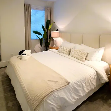 Holiday home Archer House | Hot Tub Rooftop | Downtown Luxury! *