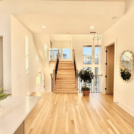 Archer House | Hot Tub Rooftop | Downtown Luxury! *