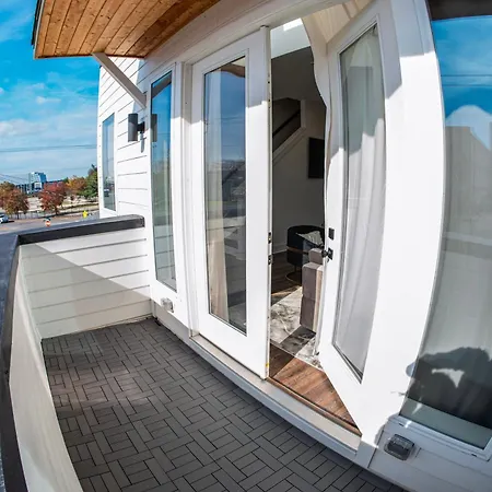 In - Rooftop Decks And Downtown Views