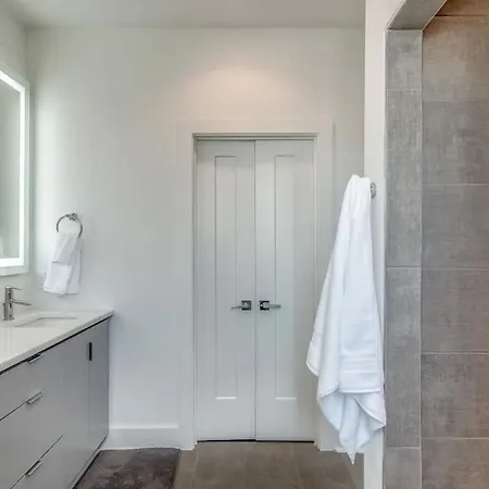 Holiday home Broadview At The Gulch - Rooftop Lounge With Views