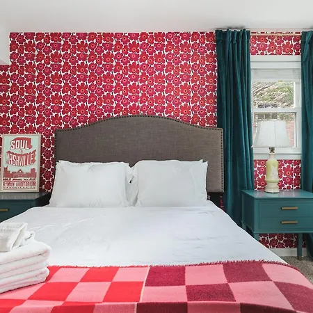 Gem Grill Mini Pickleball Sleeps 12 Holiday home Nashville