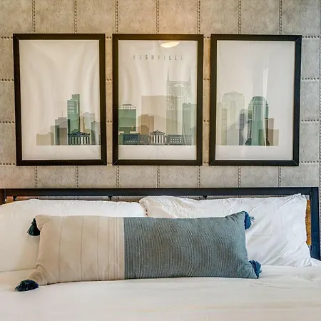 Lofts At 30th - Urban Lounge - Minutes To Broadway Holiday home