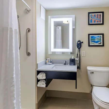 Comfort - Opryland Area Inn Nashville