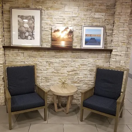 Hotel Country & By Radisson, Airport East, Tn