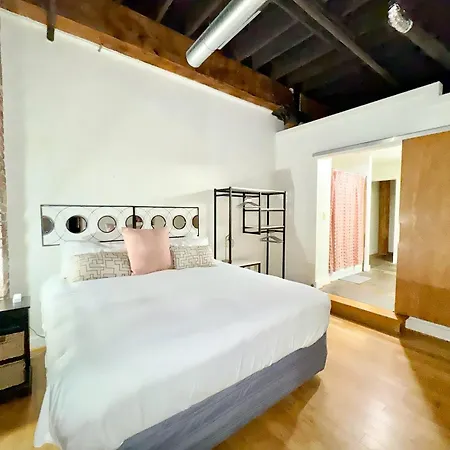Rock Apartment