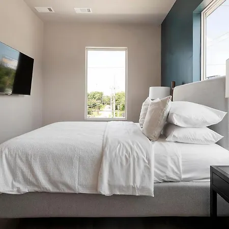 Landing Apartments - The Haysboro Nashville