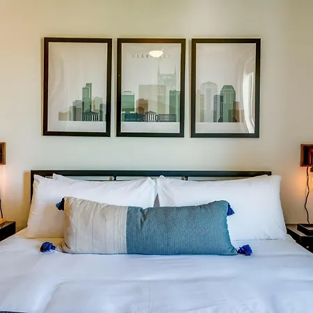 Lofts At 30th - Urban Legend - 6 Mins To Broadway *