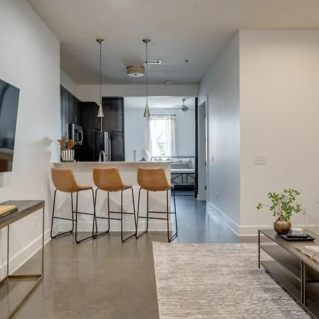 Holiday home Lofts At 30th-urban Triad-6 Mins To Broadway