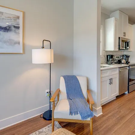 Merry Melrose - Rooftop Patio - 5 Mins To Broadway Holiday home *