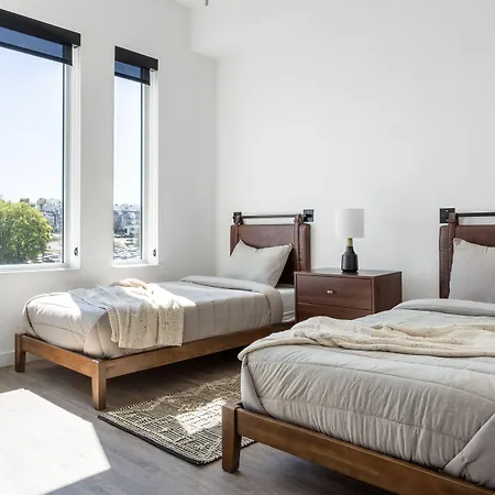 Mint House - The Gulch - Division St Aparthotel 4*