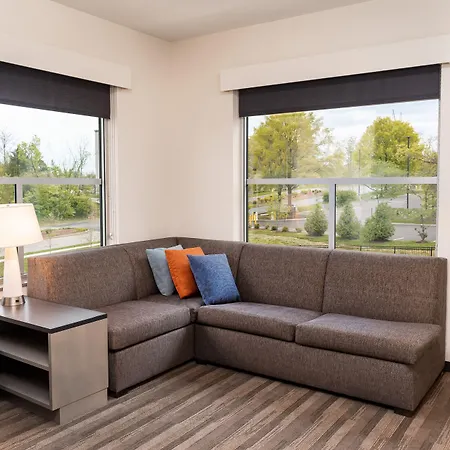 Hotel Hyatt House Airport 3*