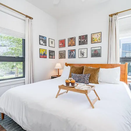 Treble Maker -rooftop Lounge - Pool - In Music Row * Nashville