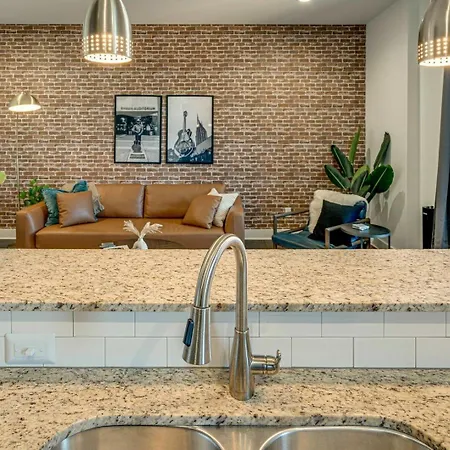 Lofts At 30th-urban Triad-6 Mins To Broadway * Nashville